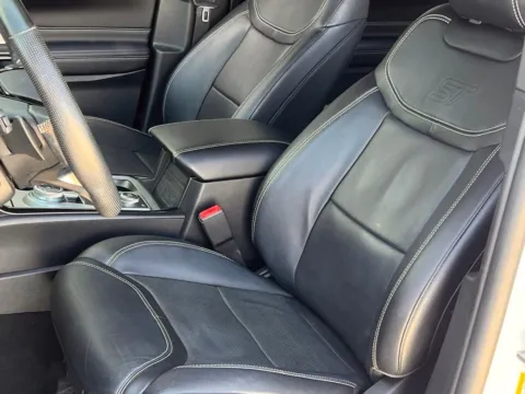 More photos of 2021 Ford Explorer ST at Noblesville Imports, IN