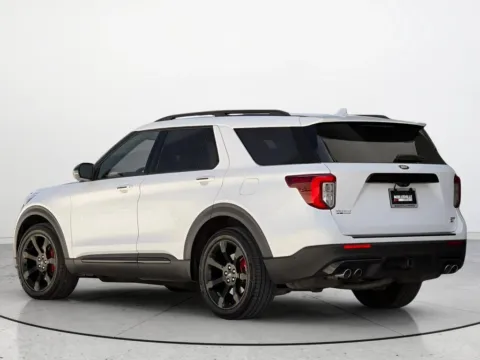 More photos of 2021 Ford Explorer ST at Noblesville Imports, IN