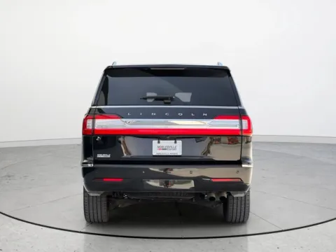 More photos of 2021 Lincoln Navigator L Reserve at Noblesville Imports, IN