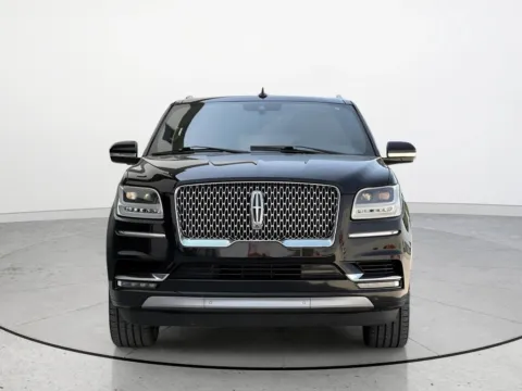 More photos of 2021 Lincoln Navigator L Reserve at Noblesville Imports, IN