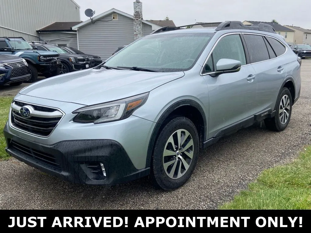 2020 Subaru Outback Premium's photo