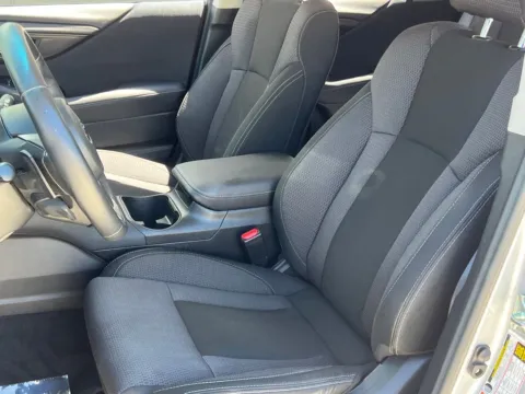 More photos of 2020 Subaru Outback Premium at Noblesville Imports, IN