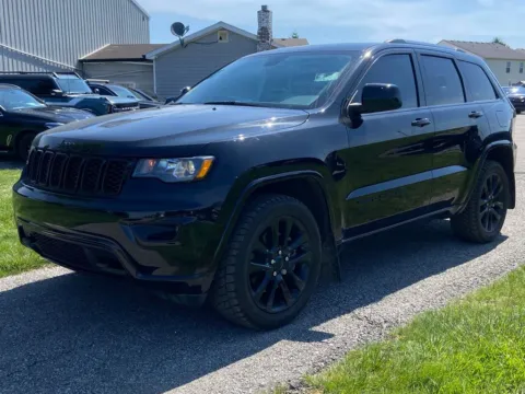 Black 2021 Jeep Grand Cherokee Laredo X for sale in Noblesville, IN
