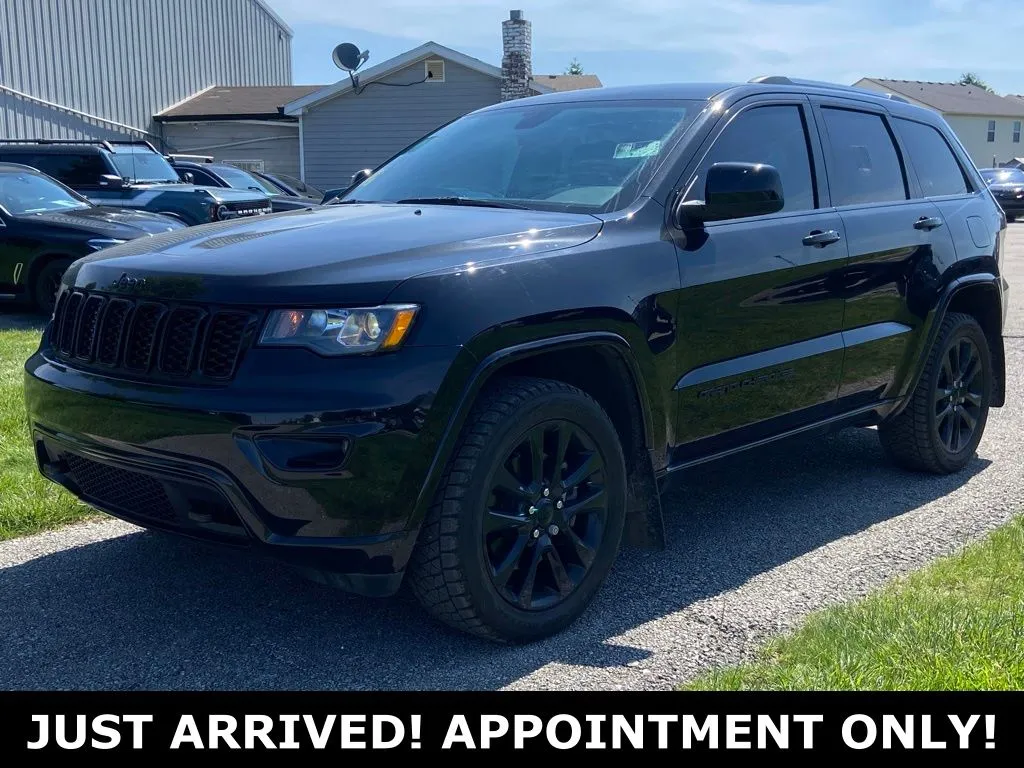 2021 Jeep Grand Cherokee Altitude's photo