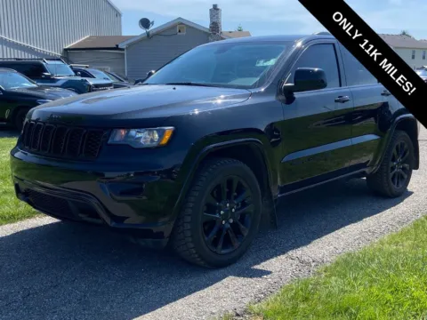 Black 2021 Jeep Grand Cherokee Laredo X for sale in Noblesville, IN