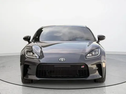 More photos of 2022 Toyota GR86 Premium at Noblesville Imports, IN