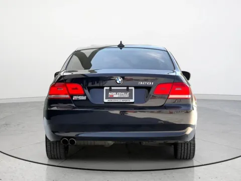 More photos of 2010 BMW 3 Series 328i xDrive at Noblesville Imports, IN