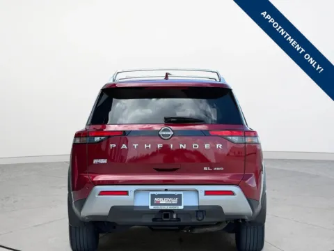 More photos of 2023 Nissan Pathfinder SL at Noblesville Imports, IN