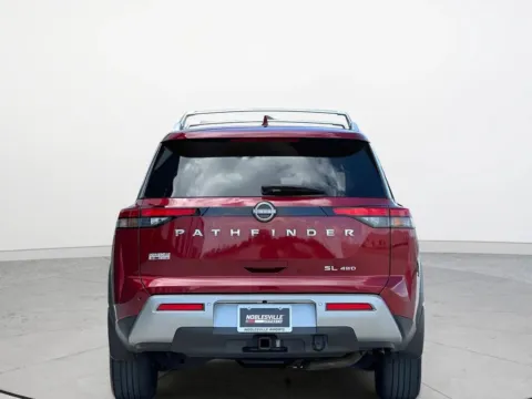 More photos of 2023 Nissan Pathfinder SL at Noblesville Imports, IN