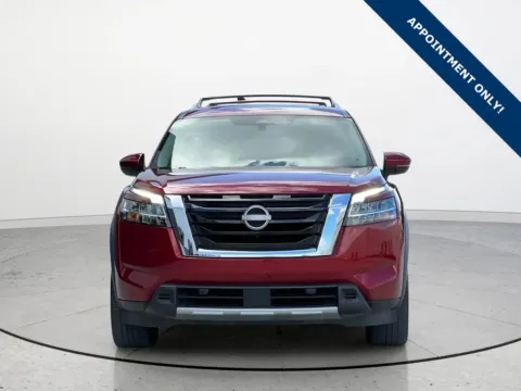 More photos of 2023 Nissan Pathfinder SL at Noblesville Imports, IN