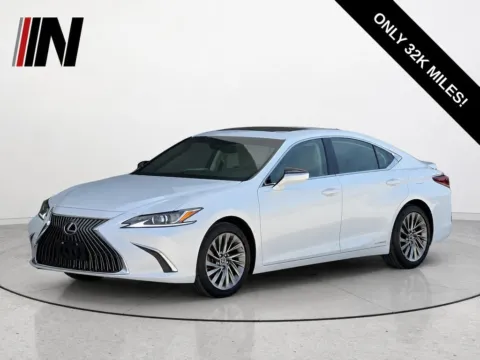 White 2021 Lexus ES 300h Luxury for sale in Noblesville, IN
