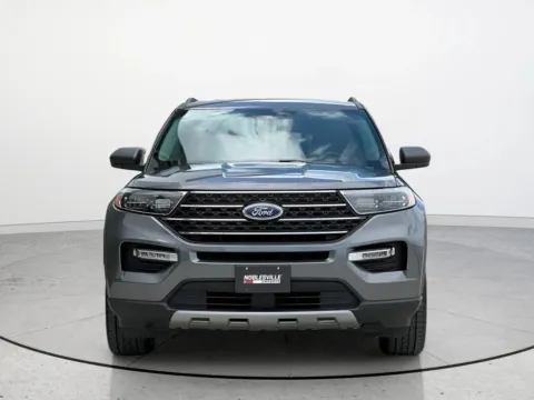 More photos of 2022 Ford Explorer XLT at Noblesville Imports, IN