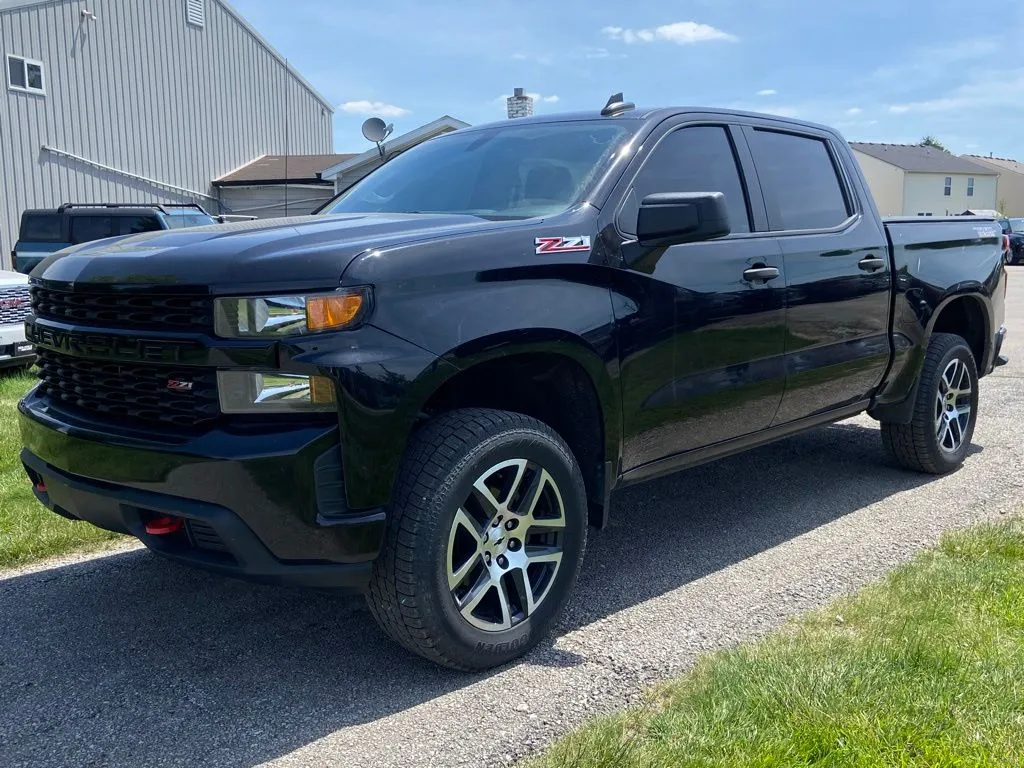 2020 Chevrolet Silverado 1500 Custom Trail Boss 4X4 Crew Cab Short Box's photo