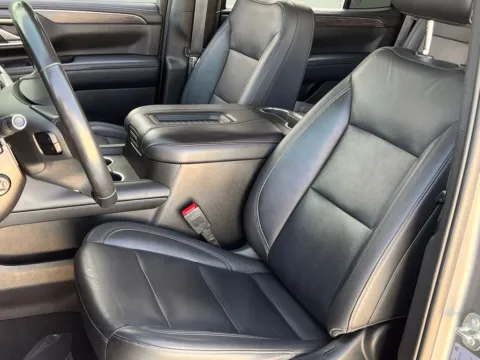 More photos of 2021 Chevrolet Tahoe LT at Noblesville Imports, IN