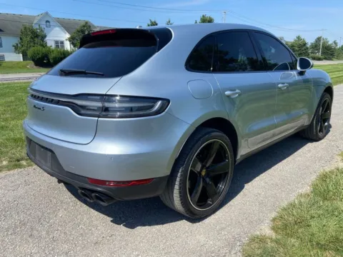 More photos of 2020 Porsche Macan S at Noblesville Imports, IN