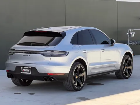 Photos of 2020 Porsche Macan S for sale in Noblesville, IN at Noblesville Imports
