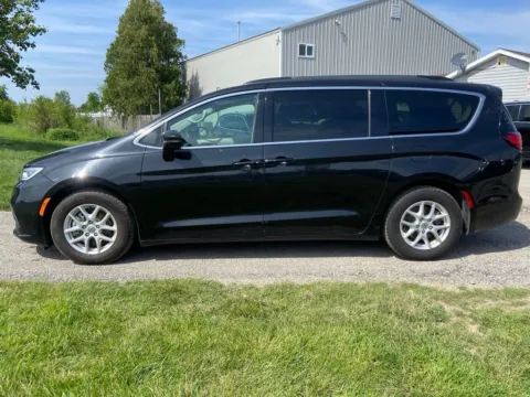 Photos of 2022 Chrysler Pacifica Touring L for sale in Noblesville, IN at Noblesville Imports