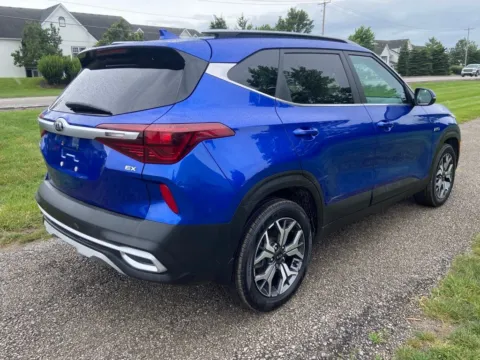 More photos of 2021 Kia Seltos EX at Noblesville Imports, IN