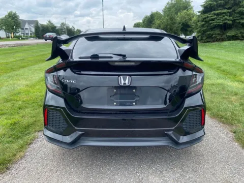 More photos of 2018 Honda Civic EX at Noblesville Imports, IN
