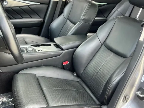 More photos of 2019 INFINITI Q50 Sport at Noblesville Imports, IN