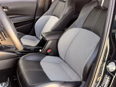 More photos of 2019 Toyota Corolla Hatchback XSE at Noblesville Imports, IN
