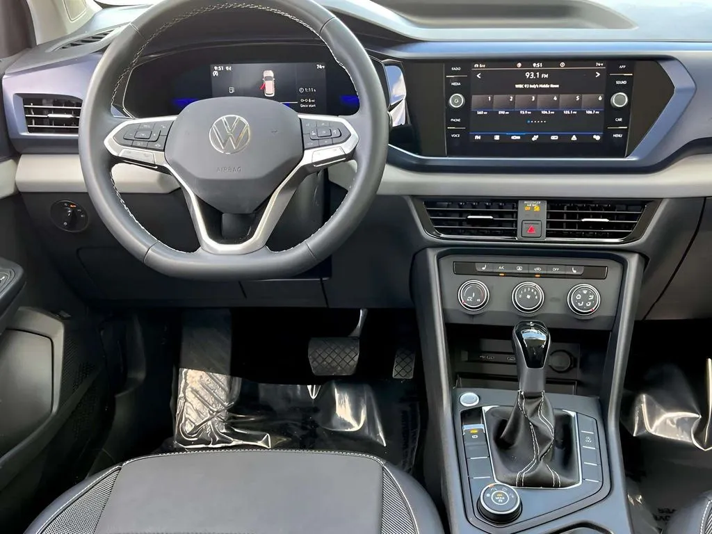 2022 Volkswagen Taos SE - Photo 8