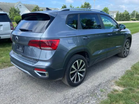 More photos of 2022 Volkswagen Taos 1.5T SE at Noblesville Imports, IN