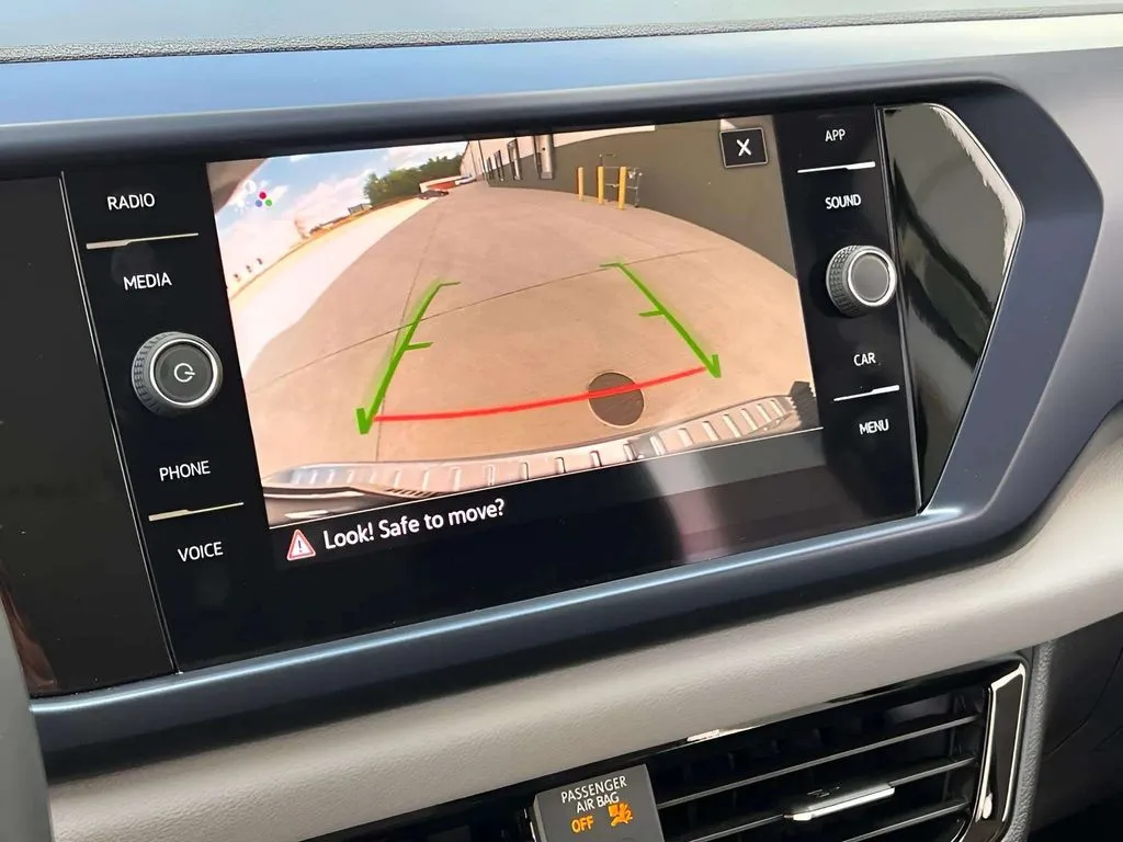 2022 Volkswagen Taos SE - Photo 19
