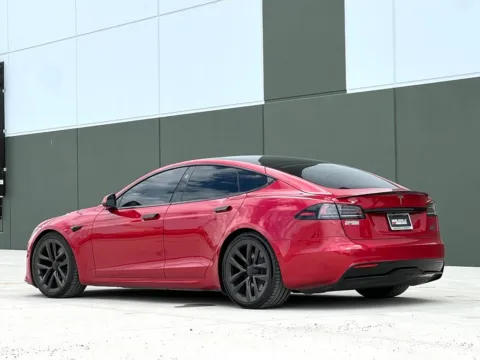 More photos of 2022 Tesla Model S Plaid at Noblesville Imports, IN