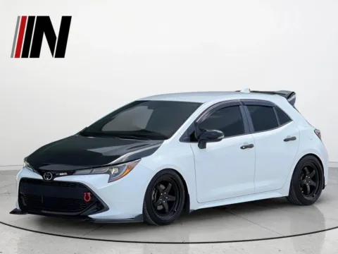 White 2019 Toyota Corolla Hatchback SE for sale in Noblesville, IN