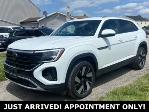 White 2024 Volkswagen Atlas Cross Sport 2.0T SE w/Technology for sale in Noblesville, IN