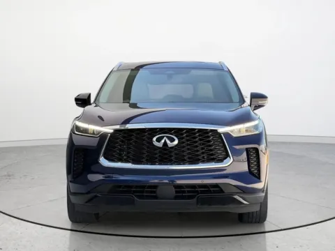 More photos of 2023 INFINITI QX60 LUXE at Noblesville Imports, IN