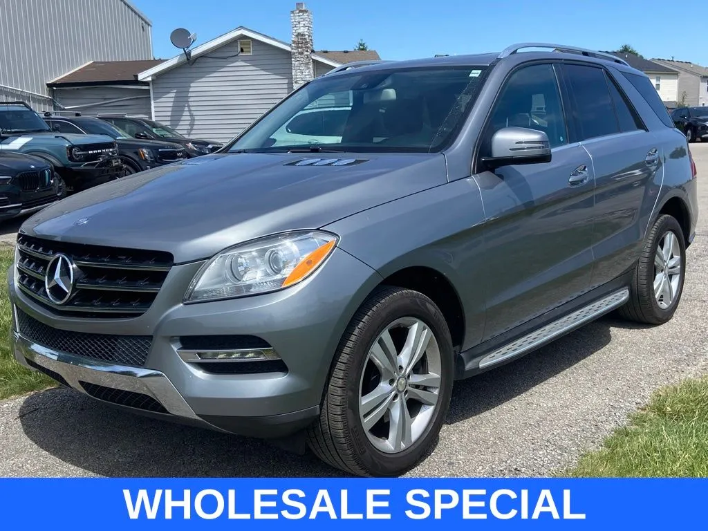 Gray 2013 Mercedes-Benz M-Class ML 350 for sale in Noblesville, IN