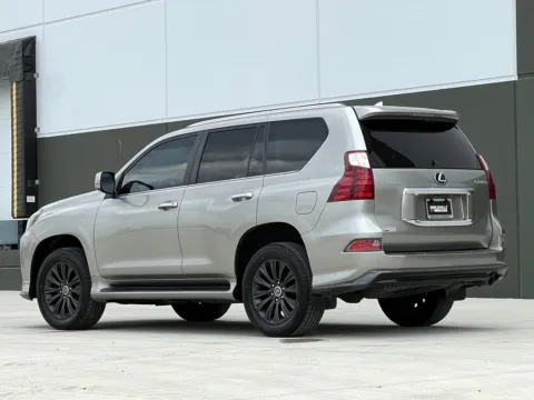More photos of 2021 Lexus GX 460 at Noblesville Imports, IN