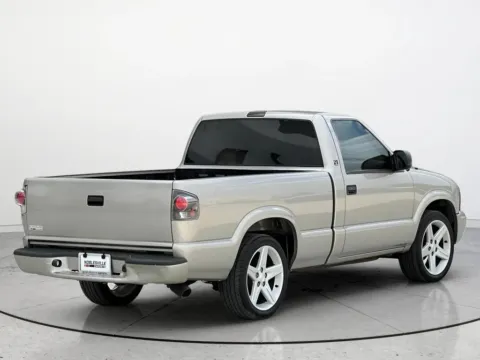 Photos of 2003 GMC Sonoma SL for sale in Noblesville, IN at Noblesville Imports
