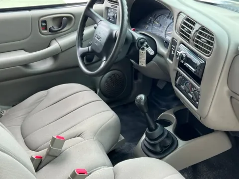 Another view of 2003 GMC Sonoma SL for sale in Noblesville, IN at Noblesville Imports