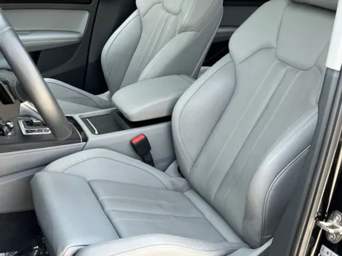 More photos of 2019 Audi Q5 2.0T Prestige at Noblesville Imports, IN