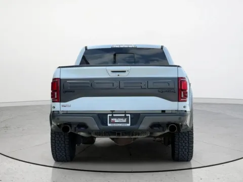 More photos of 2018 Ford F-150 Raptor at Noblesville Imports, IN