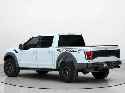More photos of 2018 Ford F-150 Raptor at Noblesville Imports, IN