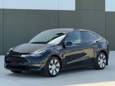 Black 2023 Tesla Model Y Long Range for sale in Noblesville, IN