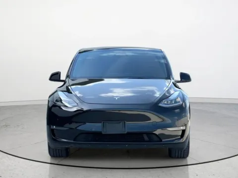 More photos of 2023 Tesla Model Y Long Range at Noblesville Imports, IN