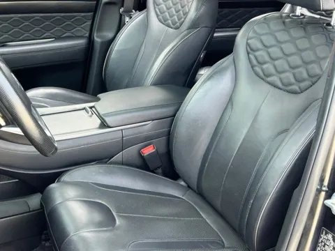 More photos of 2022 Hyundai Palisade Calligraphy at Noblesville Imports, IN