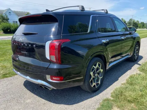 More photos of 2022 Hyundai Palisade Calligraphy at Noblesville Imports, IN