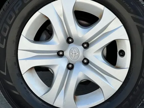 More photos of 2013 Toyota RAV4 LE at Noblesville Imports, IN
