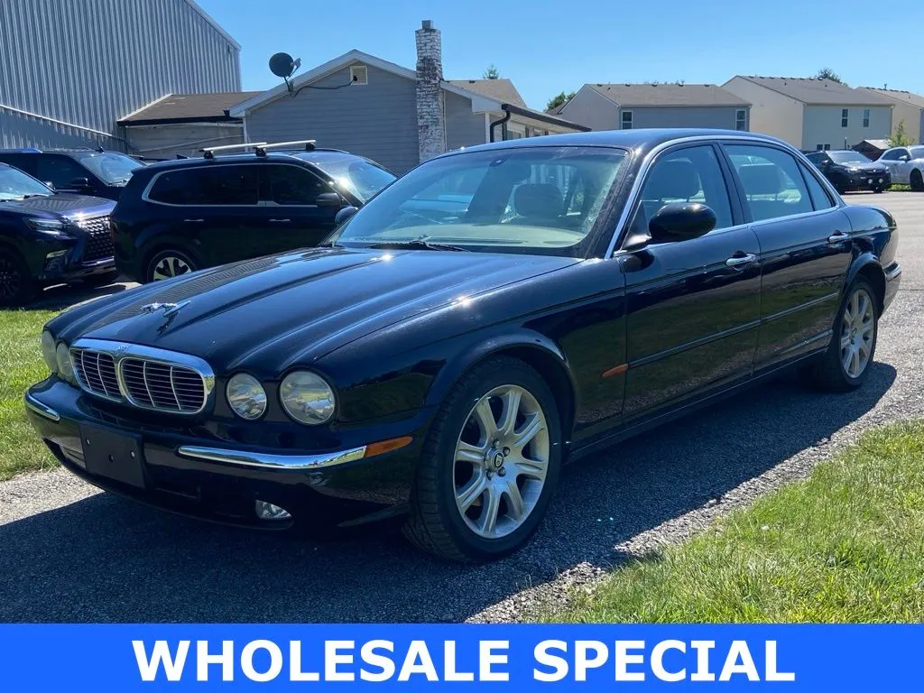 2005 Jaguar XJ XJ8 L's photo