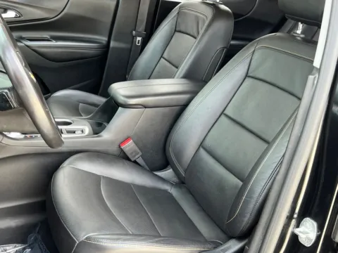 More photos of 2020 Chevrolet Equinox Premier at Noblesville Imports, IN