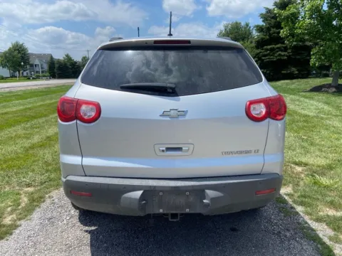 More photos of 2012 Chevrolet Traverse 2LT at Noblesville Imports, IN