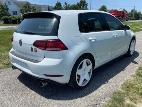 More photos of 2018 Volkswagen Golf GTI 2.0T SE at Noblesville Imports, IN