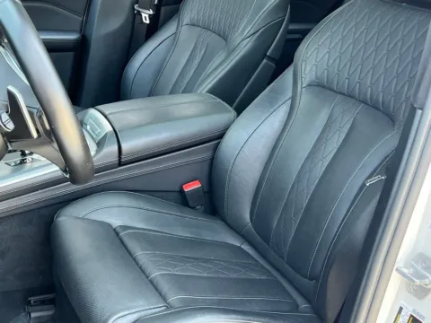 More photos of 2020 BMW X5 M50i at Noblesville Imports, IN