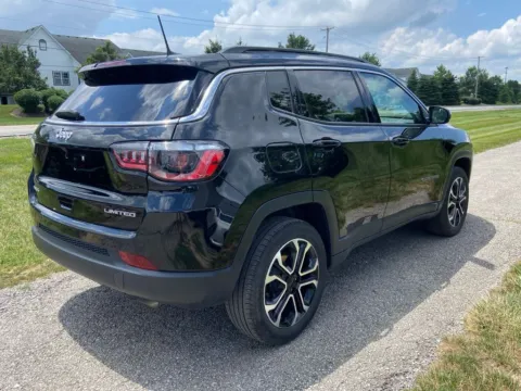 More photos of 2022 Jeep Compass Limited at Noblesville Imports, IN